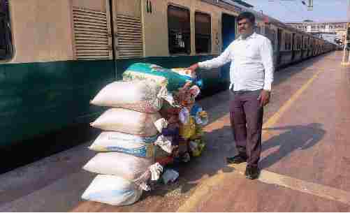 அரக்கோணம் ரயில் நிலையத்தில் ஆந்திர மாநிலத்திற்கு கடத்த முயன்ற 900 கிலோ ரேஷன் அரிசி பறிமுதல்.